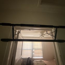 Pull up bar