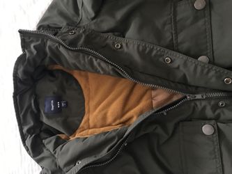 Gap jacket size small for 6 to 10 years old winter