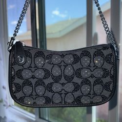 Coach Swinger bag 20 with chain in crystal signature jacquard 