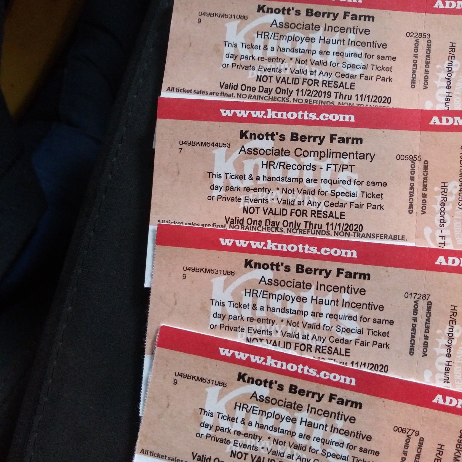 5 Knott's Berry Farm Tickets.