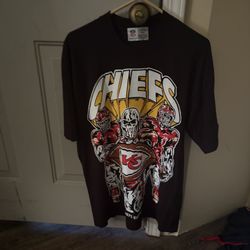 Warren Lotas Chiefs Shirt Size L