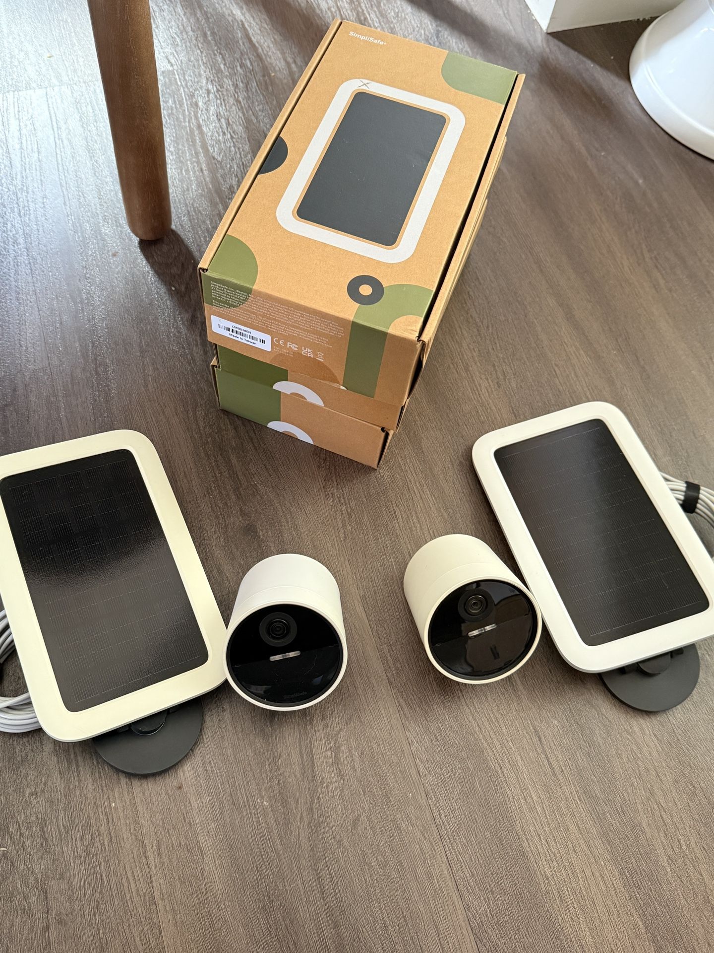 Simplisafe Outdoor Cameras With 4 Solar Panels