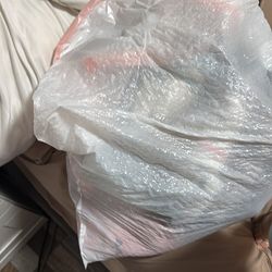Free bag of clothes m woman