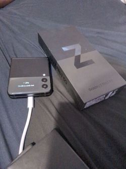 Samsung Galaxy z flip3 5g 128gb