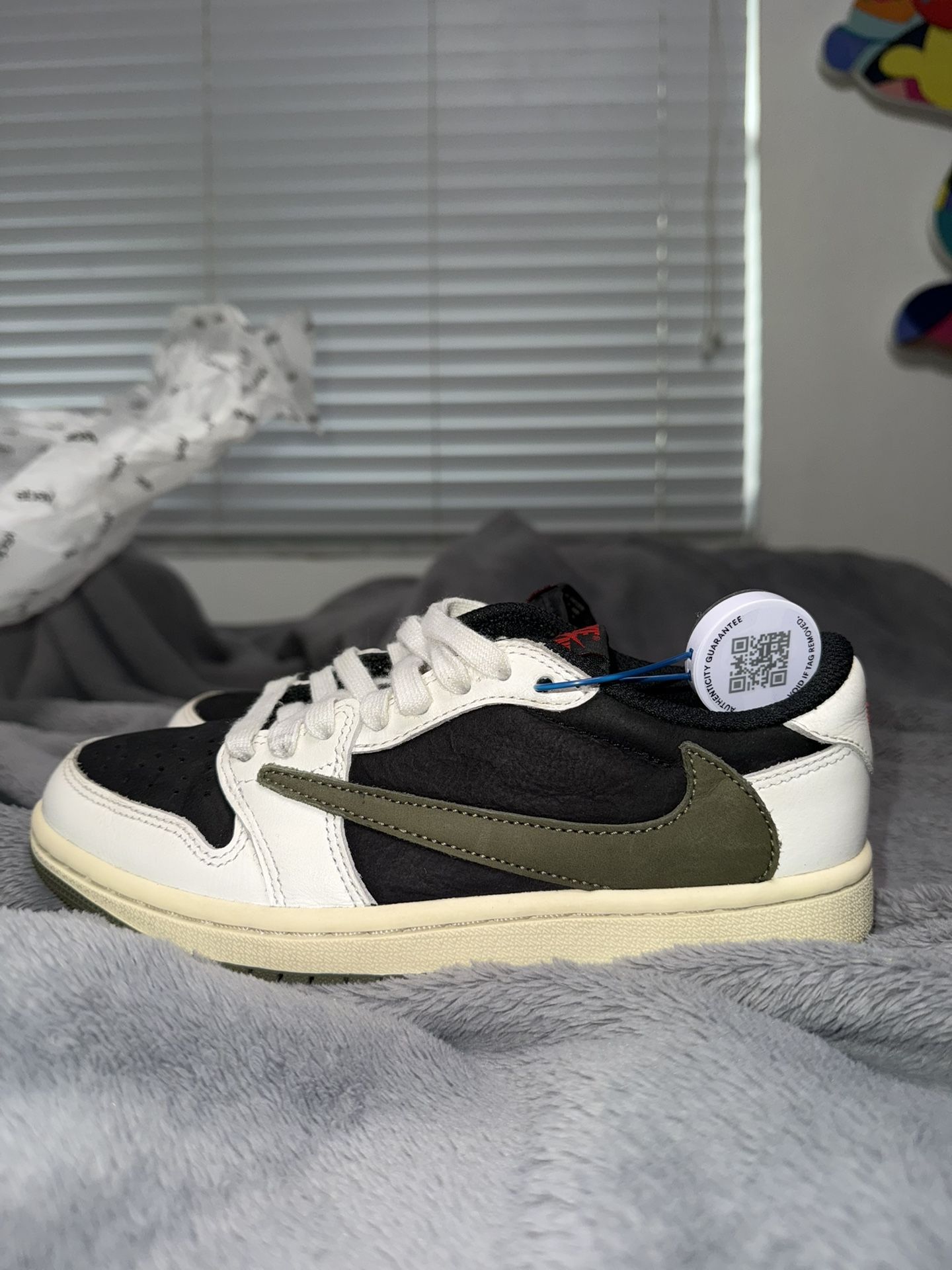 Olive Women Travis Scott Nike Air Jordan 1 Low Size 5.5W/4M