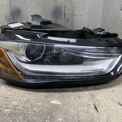 2013 2014 2015 2016 Audi A4 S4 Right Passenger Side Xenon Headlight OEM 8K0941032E