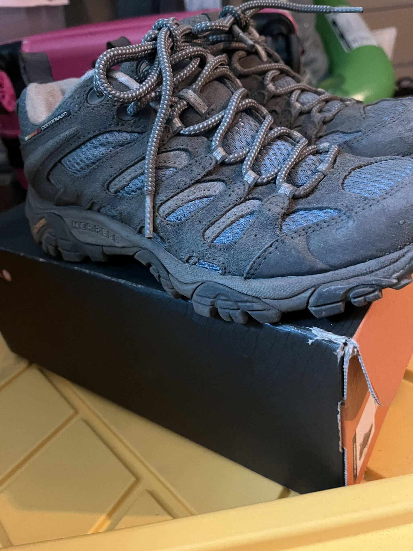 Merrell Women Hiking Shoes 
