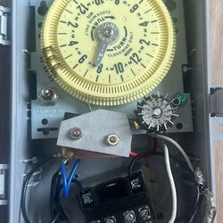 Intermatic R8806M101C Sprinkler Timer Switch Mechanism W/14-Day Skipper - 25 Amp