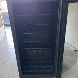Vinotemp 28 Bottle Wine Refrigerator 