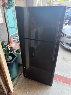 Kenmore Refrigerator - Black