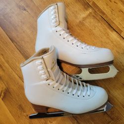 Jackson Artiste Figure Skates