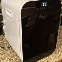 Mini Fridge 