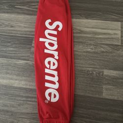 Red Supreme sweats (Size: M)