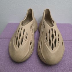 Adidas Foam Runners Size 12