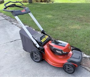 BRAND NEW…Husqvarna Lawn Xpert LE-322R Self-Propelled Mower with batteries