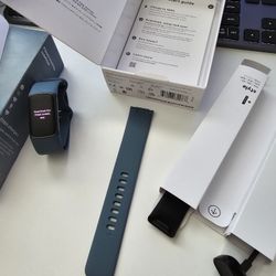 Fitbit Charge 5 Fitness and Health Smart Watch Activity Tracker