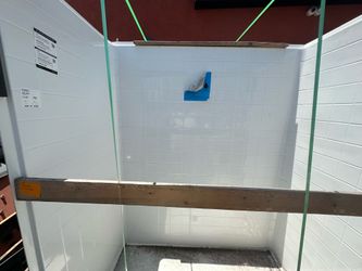 Shower 1 piece wall