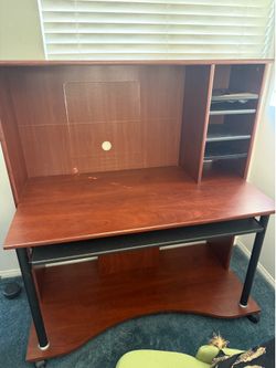 Free desk