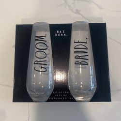 Champagne Flutes - Rae dunn