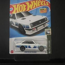 Hot Wheels 2022 Ford Escort RS2000 (white) Retro Racers