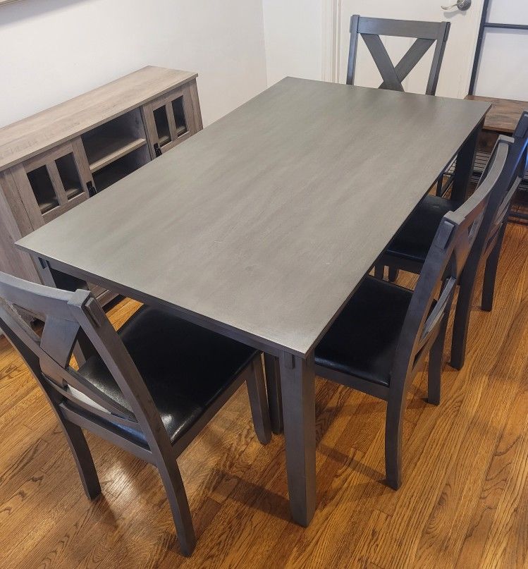 Dining / Kitchen Table W/ 4 Chairs for Sale in Torrance, CA - OfferUp