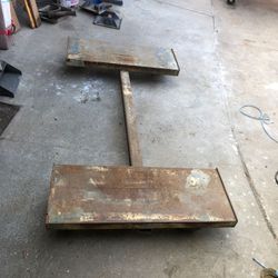 Metal dolly