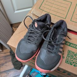 K-Swiss women pickleball shoes- size 8