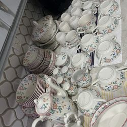 Churchill China Set Made In England 