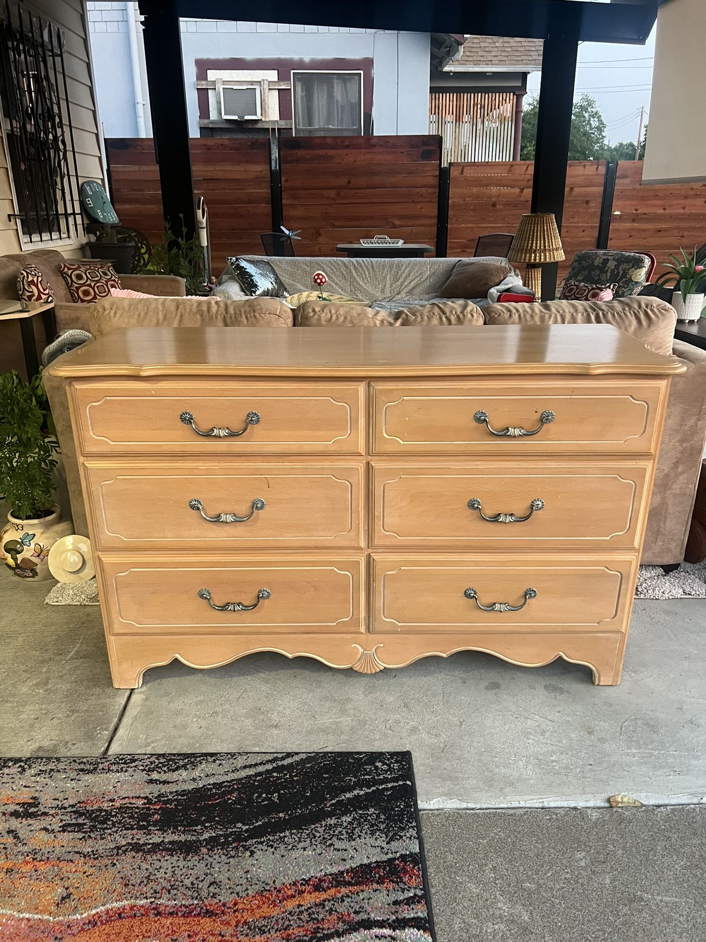 Dresser