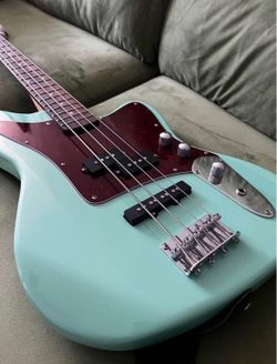 Bass Guitar - 4 string