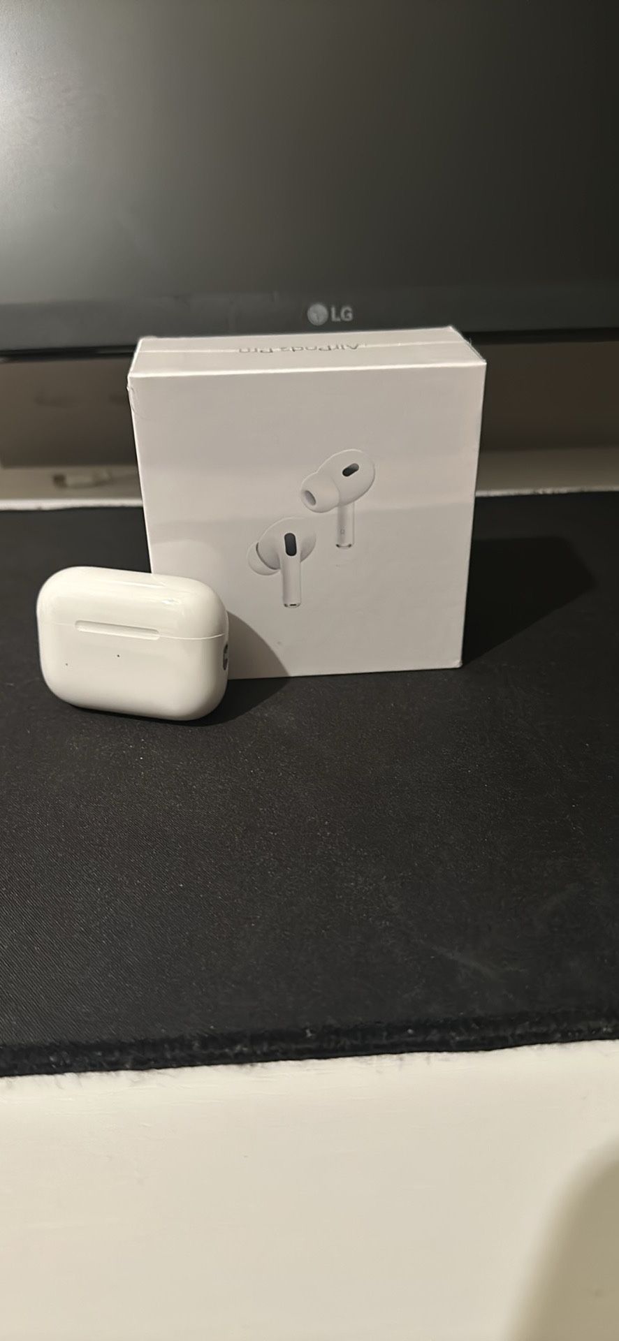 Airpods Pro Generation 2 - Wireless Noise Cancelling Earbuds