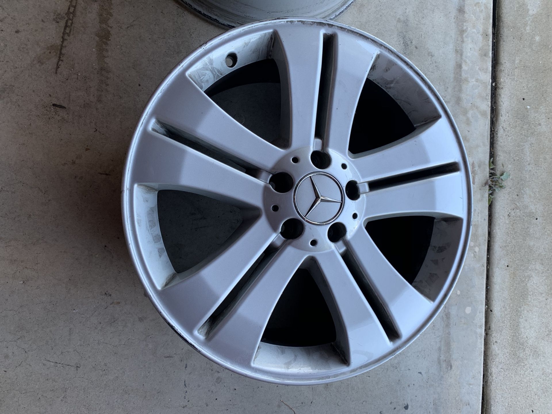 Mercedes wheels 19X8.5 set of 4