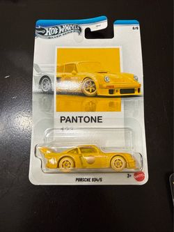 Hot Wheels Pantone Porsche 934/5