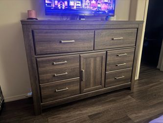 Free bedroom set