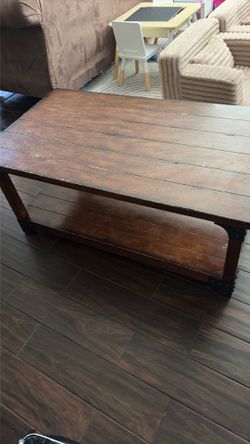 Coffee table and 2 side tables Free