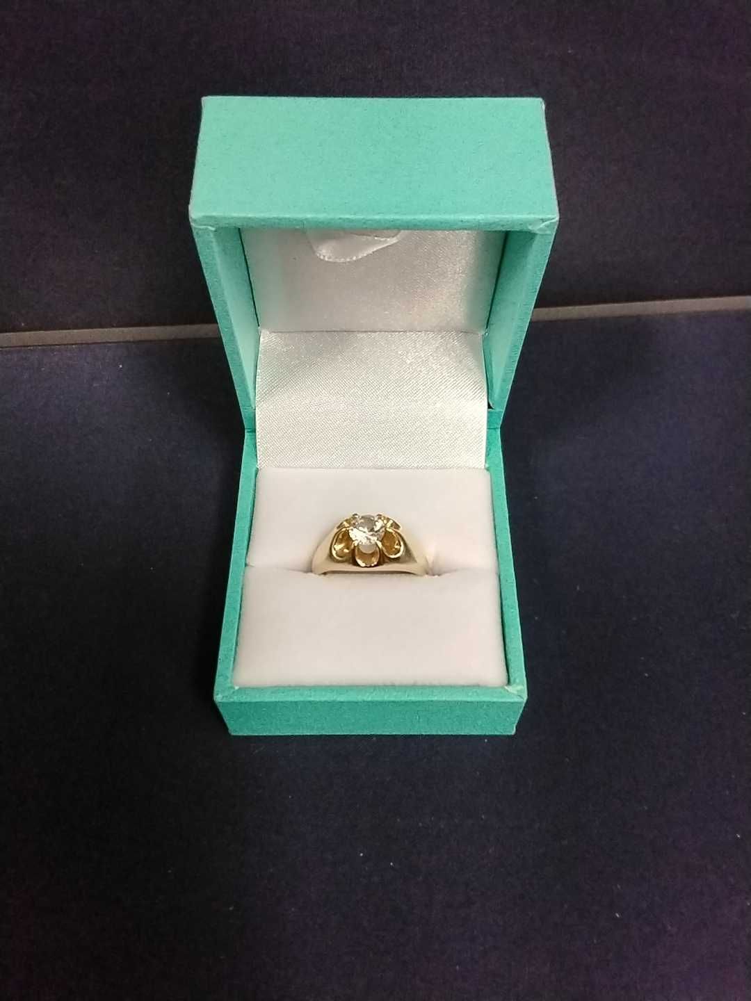 Yellow Gold 14k (.585) 6.1 grams Size 6