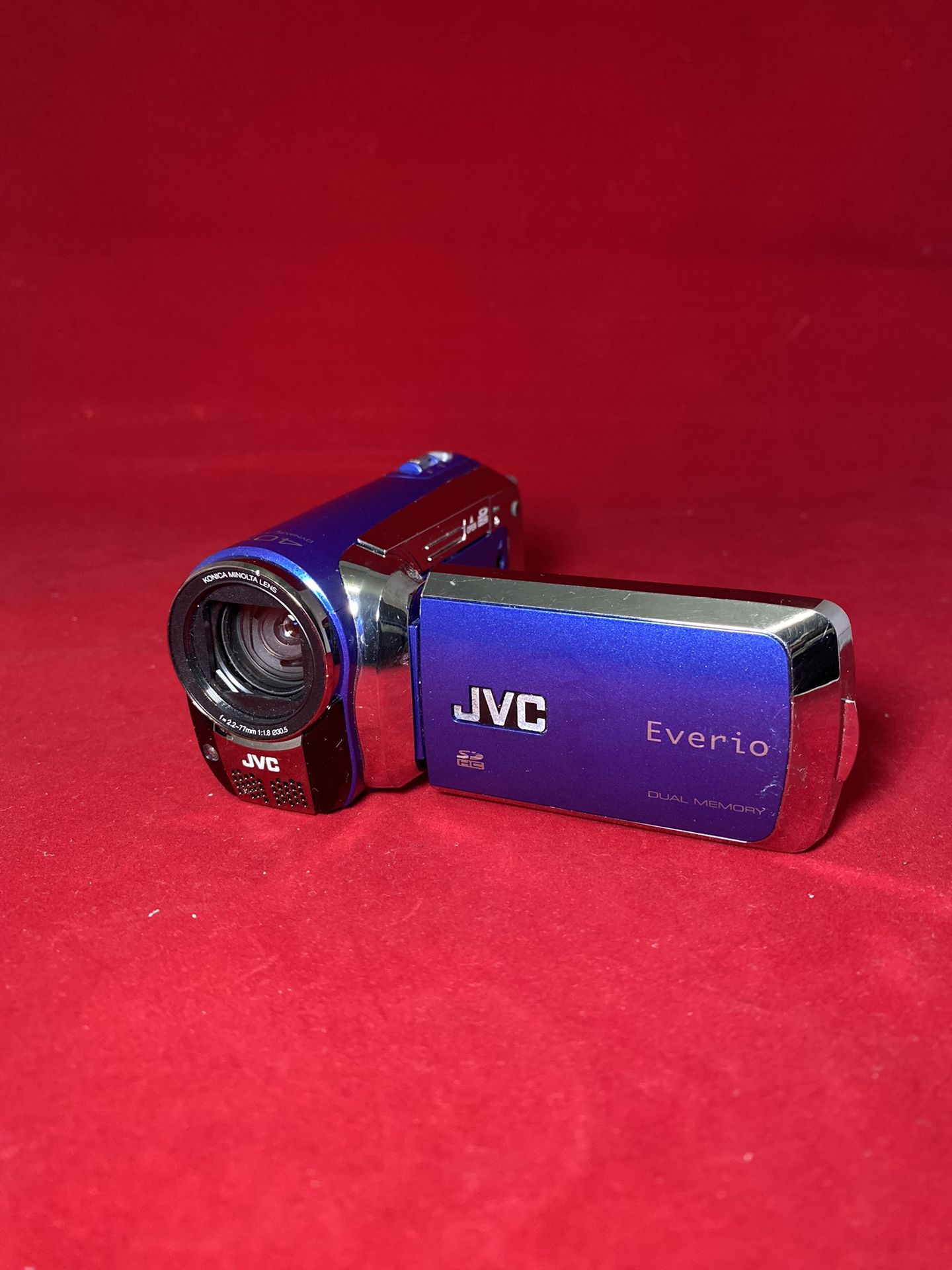 JVC Everio GZ-MS120B 35x Optical/800x Digital Zoom Dual SDHC Camcorder w/2.7" LCD (Blue) - Up to 80 Hours of Recording!