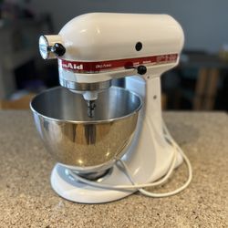 KitchenAid Ultra Power KSM90 (300-watt, tilt-head, 4.5-quart) - No Attachments