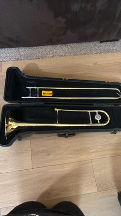Bach Student Trombone w/ Hard Case & Mouthpiece – Great Condition
