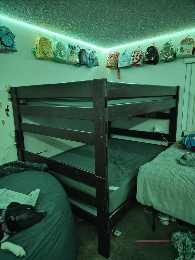 Bunk Bed (Pending Pick Up)