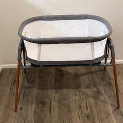 Chicco LullaGlide 3-in-1 Bassinet