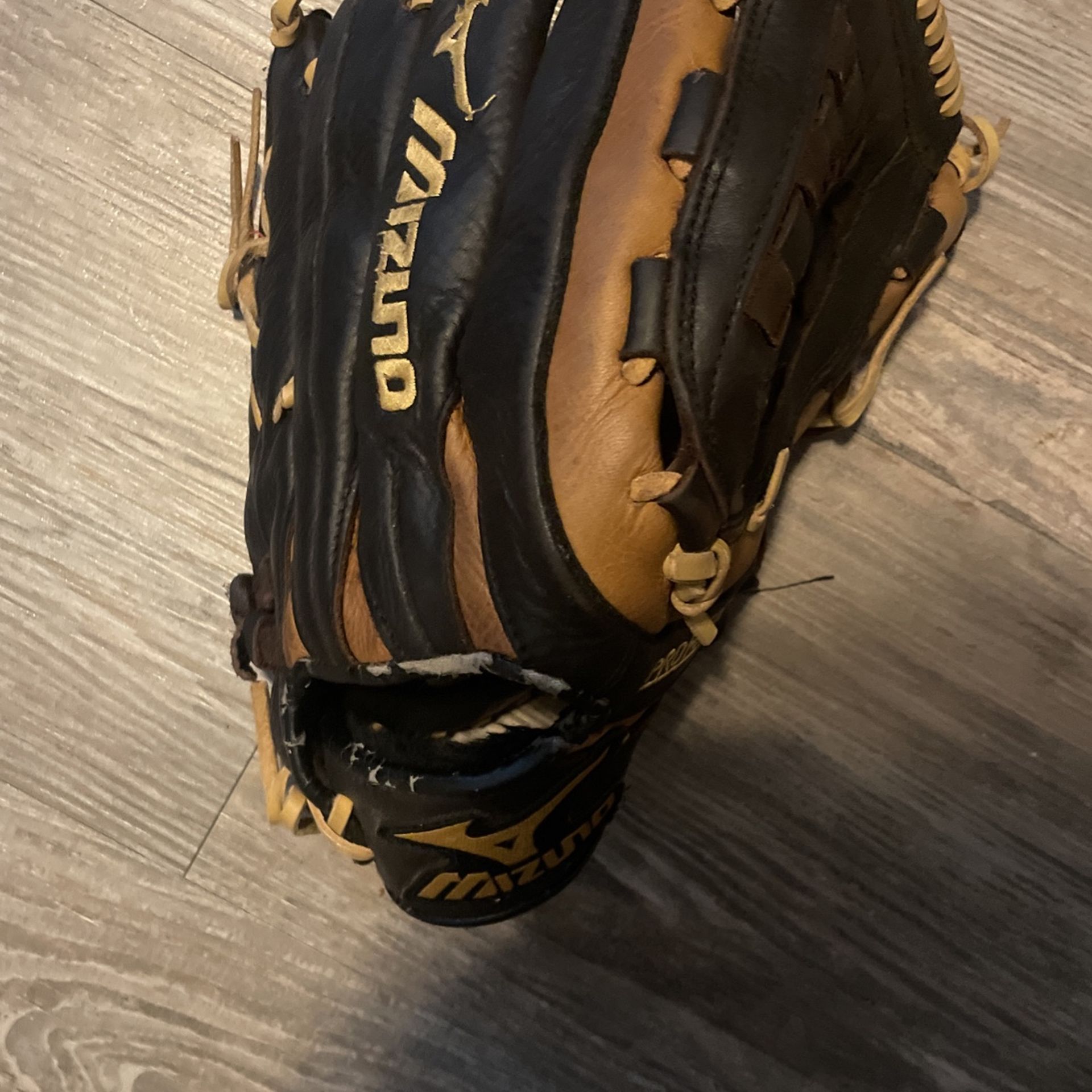 MIZZUNO BASEBALL MIT