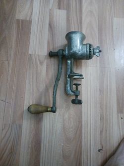 Classic  Vintage  Grinder 