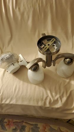 2 light fixtures