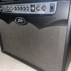 PEAVEY VYPYR 100 WATT MODELING COMBO 2/12