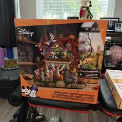 Disney Halloween Party House with Lights and Music — the Costco-exclusive version, Item/Art. 1784923.