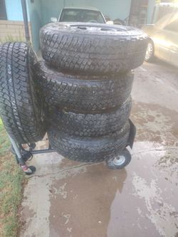 Set of 5 All-Terrain Tires with Steel Wheels 245/75 r17