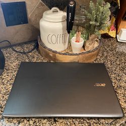 Acer Aspire E15 Touch Screen with 256 GB SSD, 16 GB Ram, and HDMI