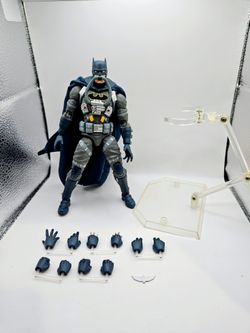 Batman: Hush MAFEX No.166 Batman (Stealth Jumper Ver.) Action Figure