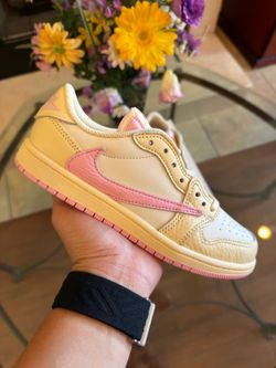 Travis Scott x Jordan 1 Low Shy Pink 2Y